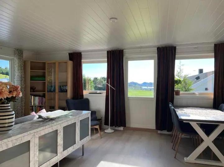 Lekkert Gjestehus Med Gratis Parkering Pa Stedet. Levanger Extérieur photo
