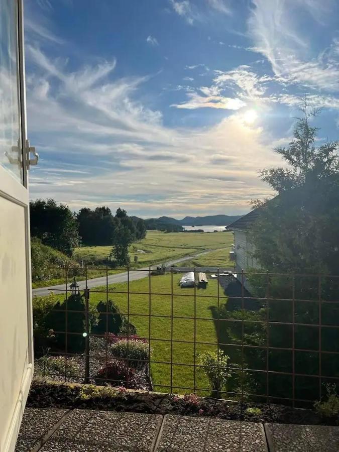 Lekkert Gjestehus Med Gratis Parkering Pa Stedet. Levanger Extérieur photo